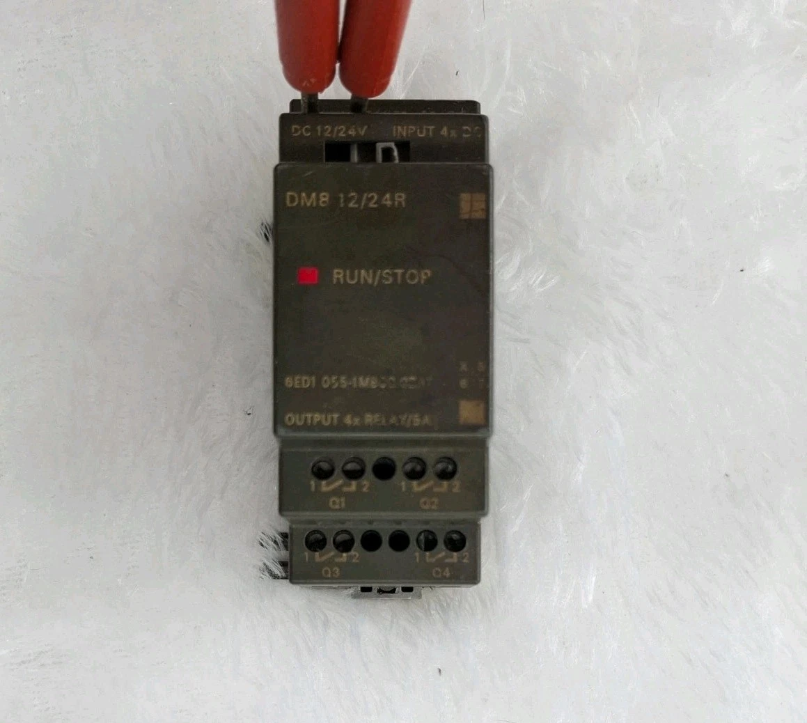 COSMETIC DAMAGED SIEMENS LOGO EXPANSION MODULE DM8 12/24R DC12/24V 6ED1055-1MB00